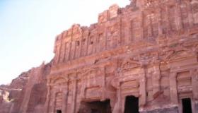 Petra: Ružové skalné mesto